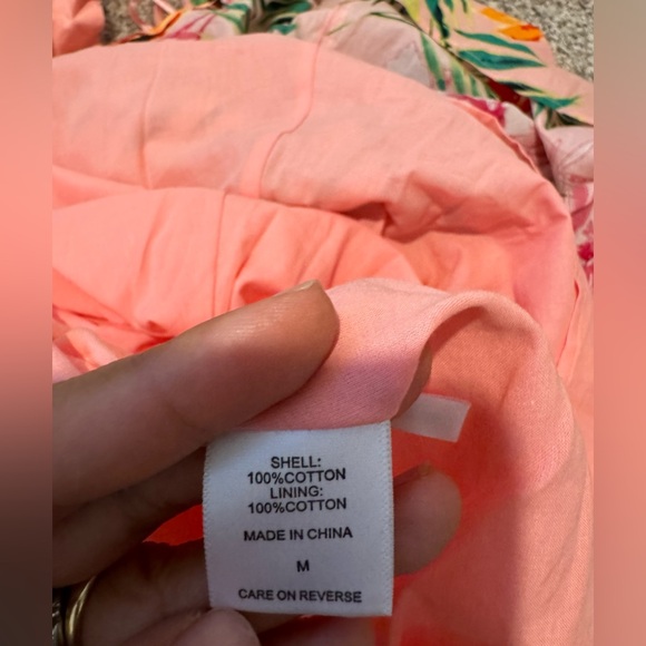 Summer-Spring floral Hawaiian 🌺 dress - Picture 6 of 8